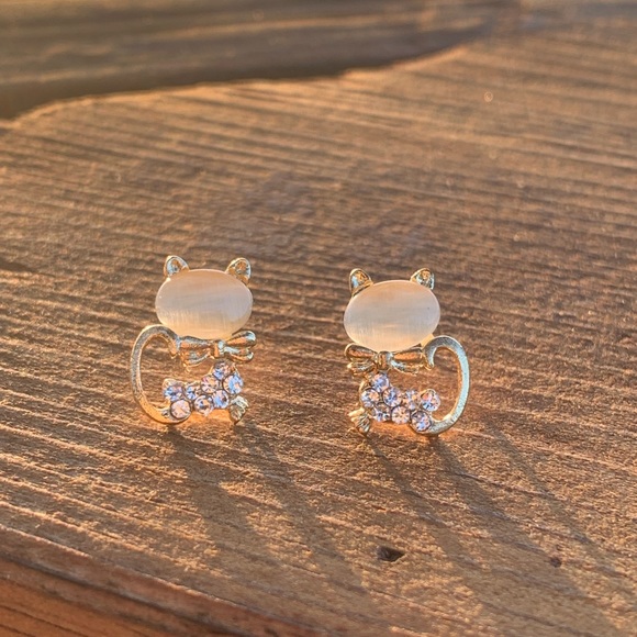 Pink Kitty ♡Rhinestone Earrings - Picture 6 of 8